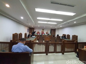 Sidang Kasus Anjing Disiram Soda Api, Istri Sebut Terdakwa Idap Bipolar