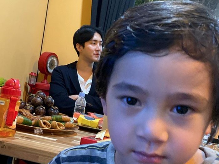 Raffi Ahmad dan Siwon Choi.