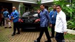 Lambaian Tangan Zulhas Saat Berkunjung ke Kediaman Prabowo