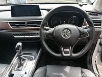 Interior DFSK Glory i-Auto. 