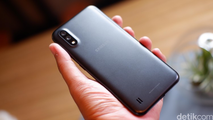Galaxy A01