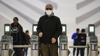 Menurut para ahli epidemiologi, alat tes yang salah ditambah dengan strategi diagnostik yang awalnya menargetkan terlalu sedikit orang, memungkinkan penyakit ini menyebar di luar kemampuan pemerintah AS untuk mendeteksinya.