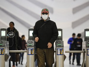 Orang yang Sengaja Sebarkan Virus Corona Bisa Didakwa Terorisme di AS