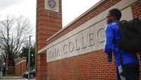 Seperti diketahui, virus corona telah masuk ke wilayah Amerika Serikat. Gubernur negara bagian New York, AS, mengumumkan sudah mengerahkan pasukan Garda Nasional ke kota New Rochelle, kawasan terparah yang terdampak virus corona. AP Photo/John Minchillo.