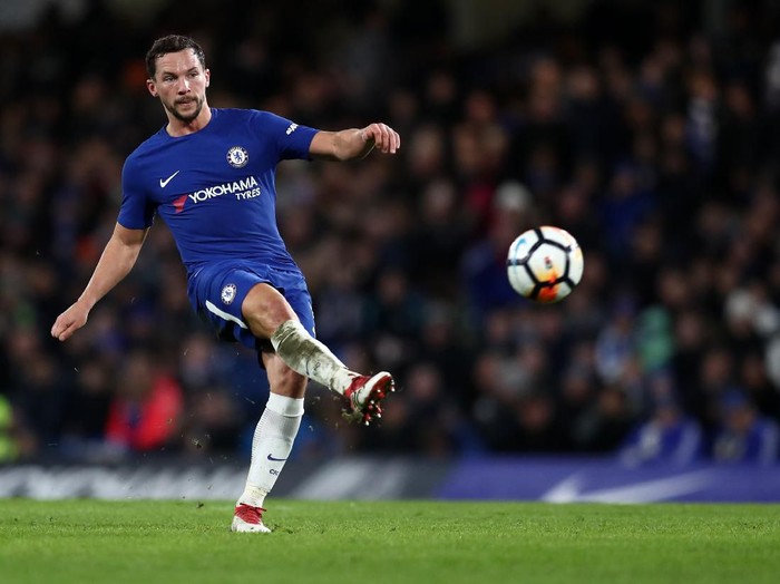 LONDON, ENGLAND - FEBRUARY 16: Danny Drinkwater of Chelsea during The Emirates FA Cup Fifth Round match between Chelsea and Hull City at Stamford Bridge on February 16, 2018 in London, England. (Photo by Catherine Ivill/Getty Images)