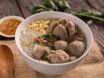 Jangan Terkecoh! Bakso Babi dan Bakso Sapi Bisa Dibedakan dengan Cara Ini