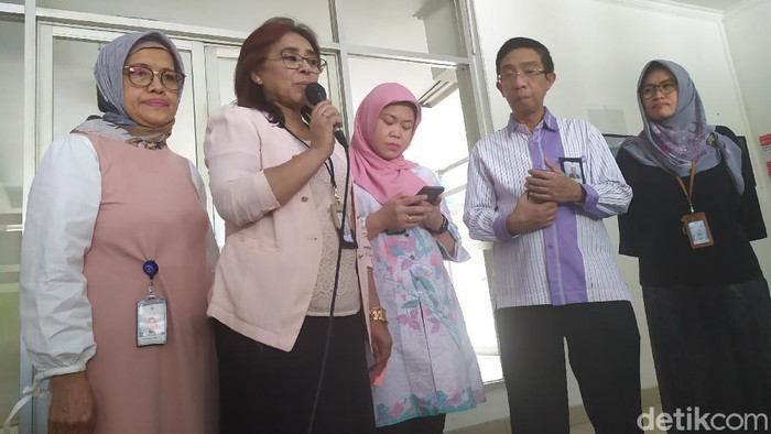 Konferensi pers RSUP Persahabatan (Luqman Nurhadi Arunanta/detikcom)