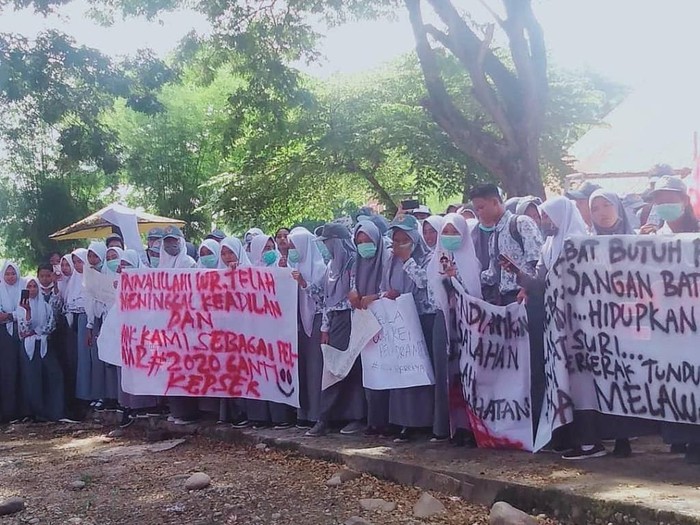 Siswa SMA di Luwu Utara tuntut kepsek mundur karena dianggap tak mampu kelola uang komite (Instagram @palopo_info)