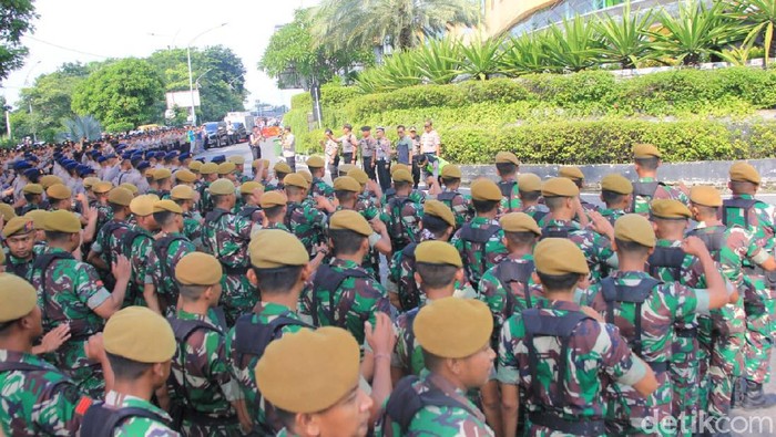 apel pagi persiapan demo omnibus law