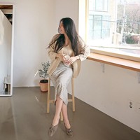 Gaya-gaya Jung Jiwoo yang diunggah di Instagram pun bisa dijadikan inspirasi untuk kamu hangout, bekerja, bahkan pesta. Foto: Instagram @mejiwoo103