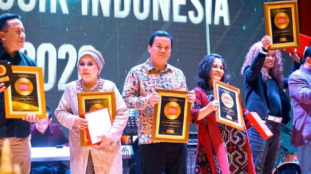 Melly Goeslaw hingga Godbless Terima Penghargaan Musik dari PAPPRI