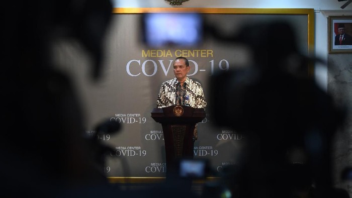 Jhoni menyatakan, sejak 6 Februari hingga 10 Maret 2020, Imigrasi telah menolak 126 WNA yang berasal dari berbagai negara untuk bisa masuk ke Indonesia.