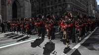 Dilansir dari The New York Times, penyelenggaraan parade St. Patricks Day di Kota New York pun turut ditunda imbas virus corona yang melanda wilayah tersebut. Seperti diketahui, New York menjadi salah satu kawasan di AS yang terdampak penyebaran virus corona. Getty Images/Stephanie Keith.
