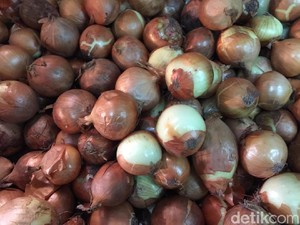 Bawang Bombai hingga Gula Pasir Picu Inflasi 0,1% di Maret
