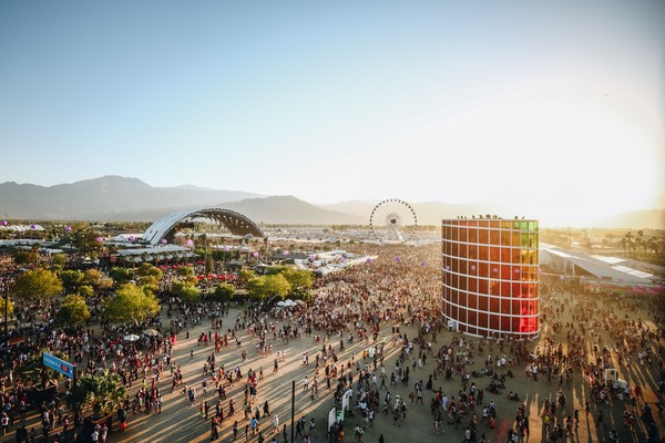 Salah satu festival musik terbesar di dunia, Coachella Valley California Selatan terancam batal karena mewabahnya virus corona. Getty Images/Rich Fury. Salah satu festival musik terbesar di dunia, Coachella Valley California Selatan terancam batal karena mewabahnya virus corona. Getty Images/Rich Fury.