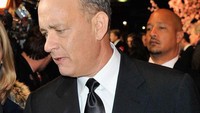 Selain itu, Tom Hanks juga termasuk penggemar kopi. Banyak tersebar beberapa fotonya yang diambil oleh paparazi kala menggenggam segelas kopi , seperti yang tampak pada foto ini. Foto: Istimewa