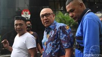 Ta-gop Sudarsono dikonfirmasi soal dugaan penerimaan hadiah atau gratifikasi atas sejumlah proyek pembangunan infrastruktur tahun anggaran 2011 hingga 2016.