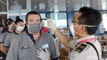 Momen ABK-Penumpang Dicek Kesehatan Sebelum Kapal Pesiar Australia Sandar