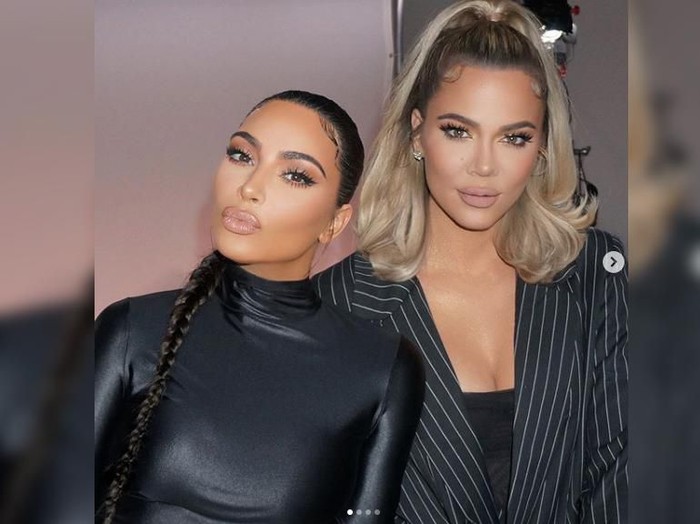 Kim Kardashian Kim Kardashian dan Khloe Kardashian.