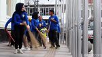 Jelang Festival Asia Afrika, Trotoar di Pusat Kota Bandung Dibersihkan