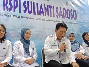 RSPI SS: Butuh 20 Set APD Rawat 1 Pasien Corona untuk Dokter-Cleaning Service