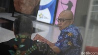 KPK sebelumnya mengatakan penyidik hari ini memanggil Tagop berkaitan dengan kasus di tahap penyelidikan. Tagop masih berstatus terperiksa.
