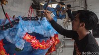 Dibuat menggunakan bahan-bahan go green ini mengambil konsep Mahapralaya yaitu mengembalikan kondisi bumi pada awal diciptakannya.