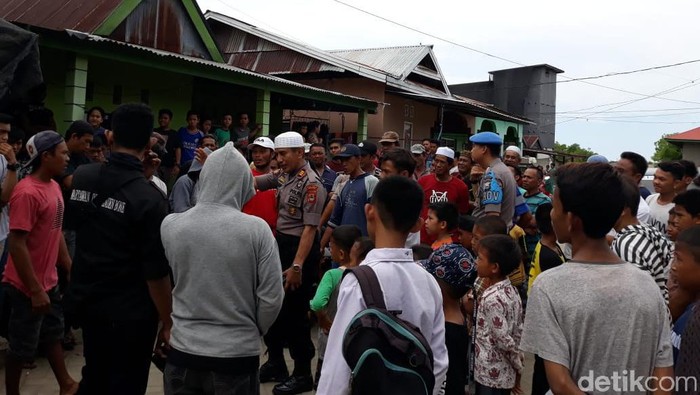 Ratusan nelayan di Bone, Sulsel, terlibat keributan. Polres Bone turun tangan (dok. Istimewa)