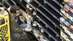 Supermarket di Lebanon Diserbu Warga Akibat Geger Corona