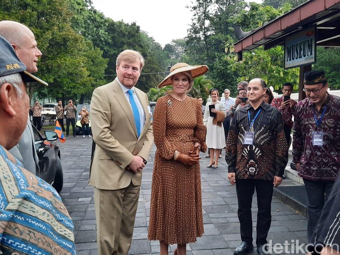 Raja dan ratu belanda di Prambanan