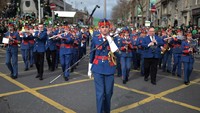 Parade St. Patricks Day yang rutin diselenggarakan tiap tahun di Dublin, Irlandia, dibatalkan guna mencegah penyebaran virus corona. Getty Images/Charles McQuillan.