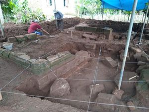 BPCB Jatim Temukan Mandapa hingga Uang China di Candi Keboireng