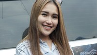 Janda satu anak itu pun mengaku sudah mengantongi izin untuk menggelar konser. Pool/Palevi S/detikFoto.