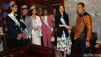 Pertemuan tersebut berlangsung di ruang kerja Ketua MPR di gedung Nusantara III, Komplek Parlemen, Senayan, Jakarta, Kamis (12/3/2020).