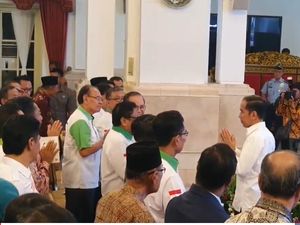 Momen Jokowi Salam Namaste ala India
