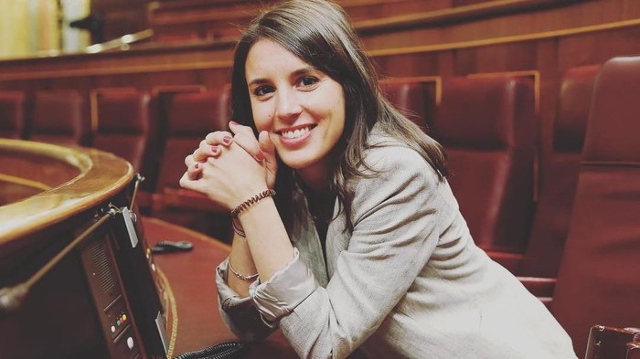 Menteri Kesetaraan Spanyol Irene Montero Menteri Kesetaraan Spanyol Irene Montero terinfeksi virus corona.