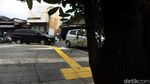 Mengenal Garis Kuning Penunjuk Jalan untuk Tuna Netra di Trotoar