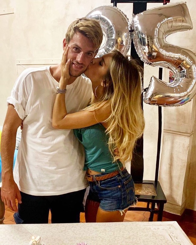 Di Instagram, keduanya juga cukup sering mengumbar kemesraan. Foto: Instagram @michelapersico