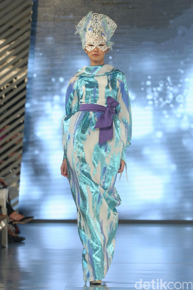 Sebastian Gunawan menampilkan koleksi terbarunya di acara Fashion Nation 2020, di Senayan City, Jakarta. Kamis [12/3/2020]. Foto: Mohammad Abduh/Wolipop.