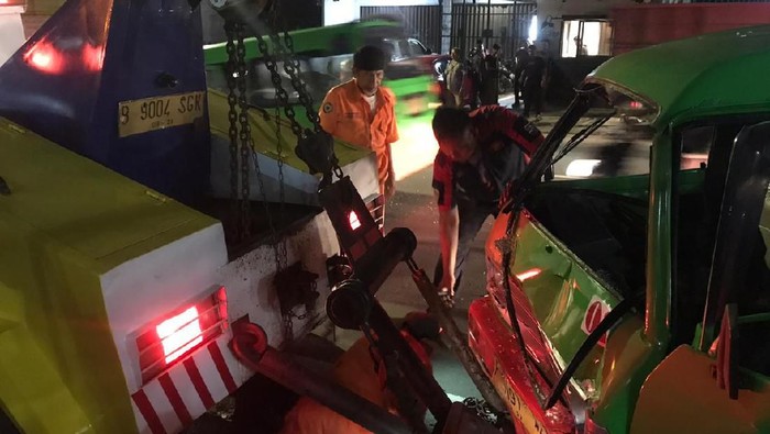 Tabrakan Beruntun di Bogor
