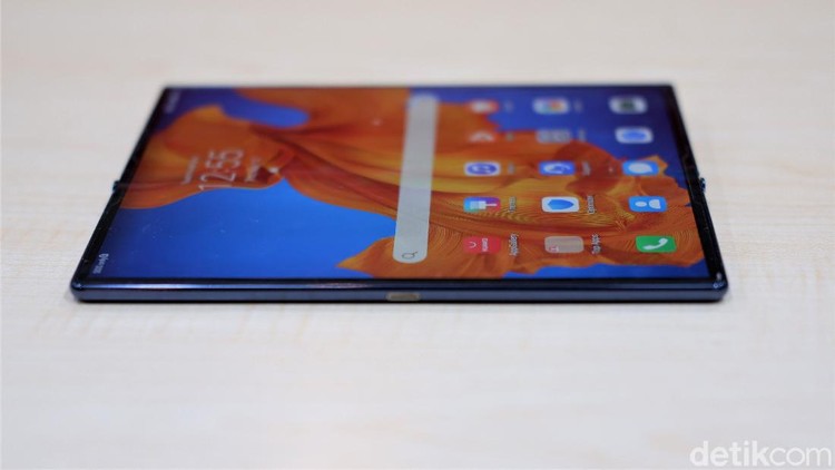 Huawei Mate XS