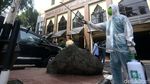 Penyemprotan Desinfektan di PBNU