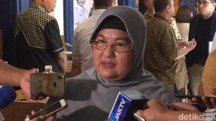 Satgas Waspada dan Siaga NCOV PB IDI dr Erlina Burhan