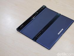 Menggenggam Ponsel Sultan Harga Rp 38 Juta dari Huawei