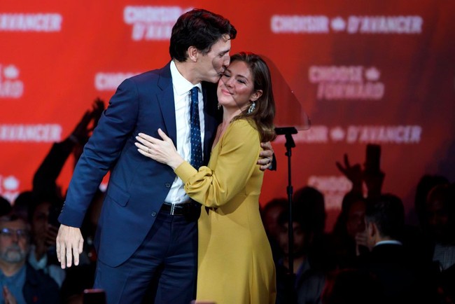 Sophie Gregoire Trudeau yang merupakan istri Perdana Menteri Kanada Justin Trudeau dinyatakan positif virus Corona, seperti dilaporkan Associated Press, Jumat (13/3/2020). Ia menjalani tes setelah mengalami demam ringan usai perjalanan ke Inggris. Foto: Getty Images/Cole Burston