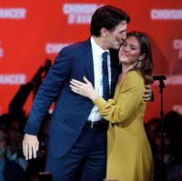 Sophie Gregoire Trudeau yang merupakan istri Perdana Menteri Kanada Justin Trudeau dinyatakan positif virus Corona, seperti dilaporkan Associated Press, Jumat (13/3/2020). Ia menjalani tes setelah mengalami demam ringan usai perjalanan ke Inggris. Foto: Getty Images/Cole Burston