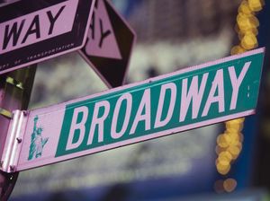 Panggung Broadway di AS Tutup Lagi hingga Juni 2021
