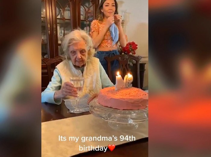 kejutan ulang tahun nenek kejutan ulang tahun nenek