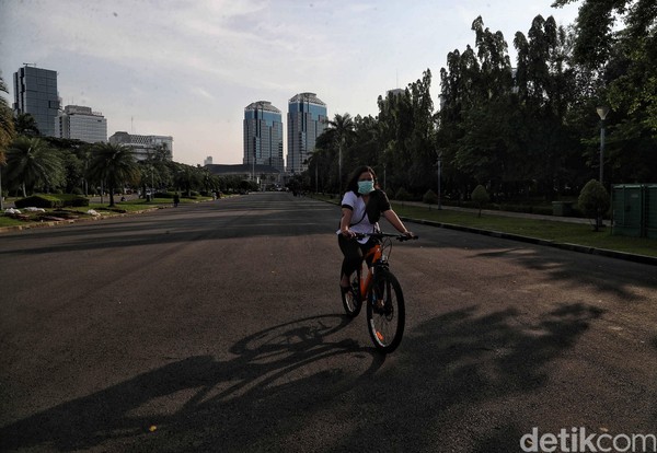 Menurut Anies penutupan tempat wisata dilakukan untuk meminimalkan kegiatan warga di ruang terbuka. Tujuannya adalah untuk mencegah penyebaran virus corona. Menurut Anies penutupan tempat wisata dilakukan untuk meminimalkan kegiatan warga di ruang terbuka. Tujuannya adalah untuk mencegah penyebaran virus corona.Â