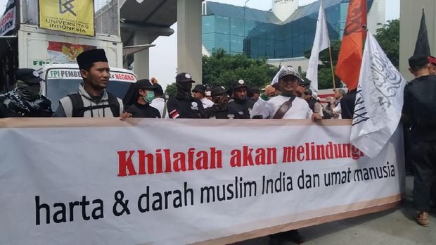 Massa Aksi PA 212-FPI Berdatangan di Kedubes India, Orator Teriak soal Corona